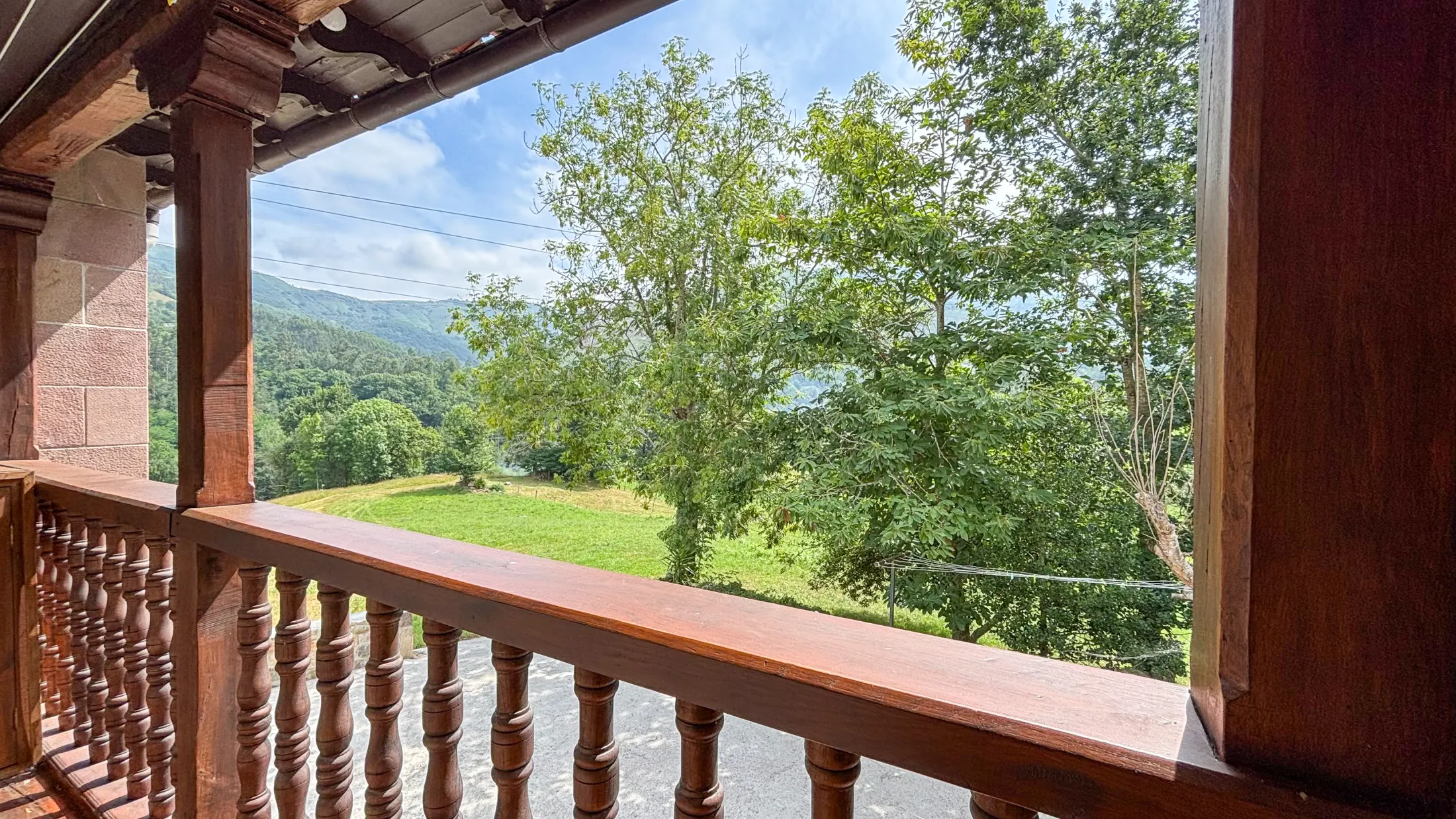 Panorámica del valle del Nansa desde el balcón de Casa El Robreo